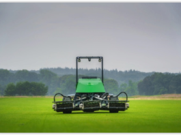 Test met autonome fairwaymaaier